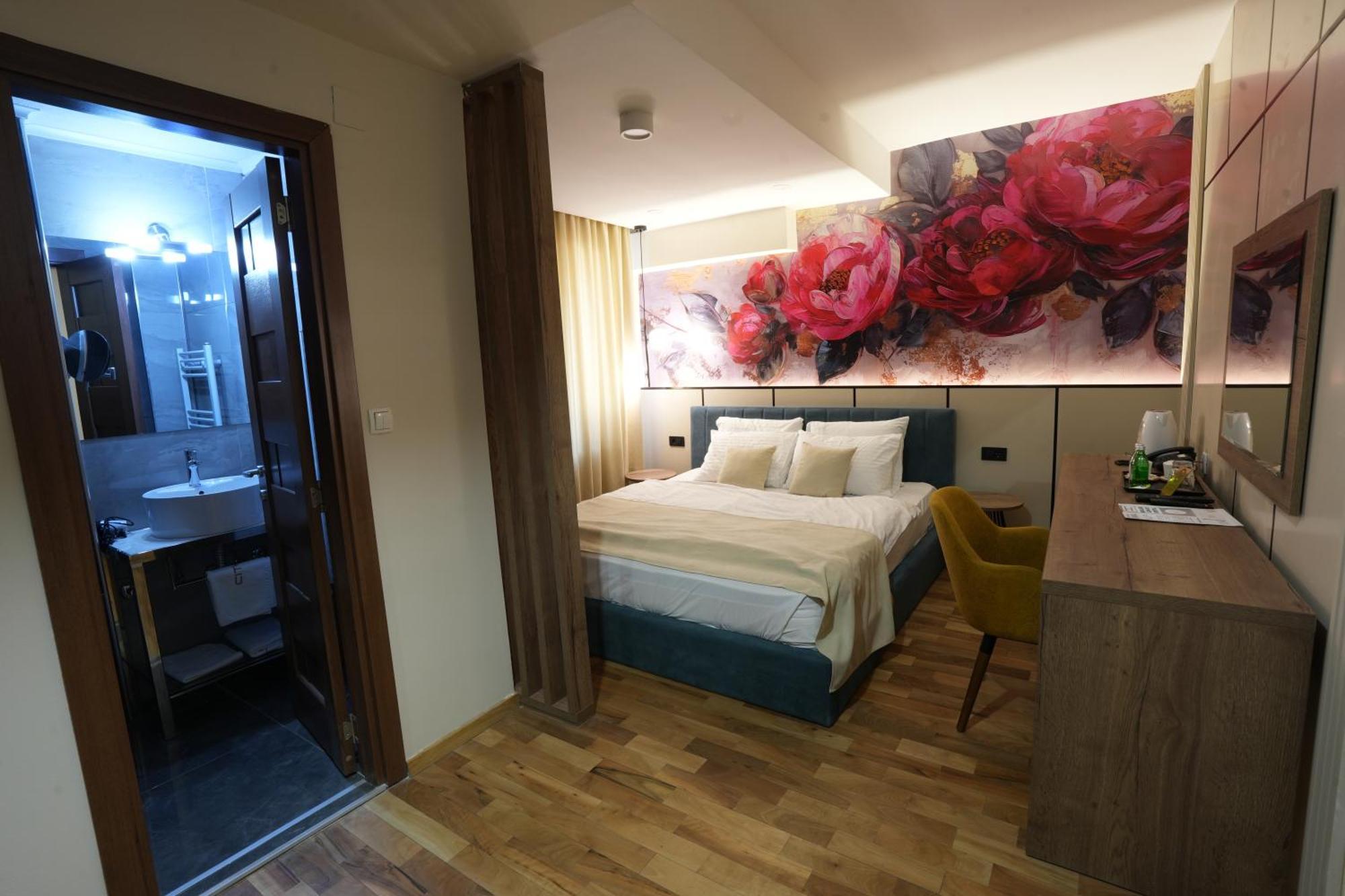 Hotel City In Kočani Buitenkant foto